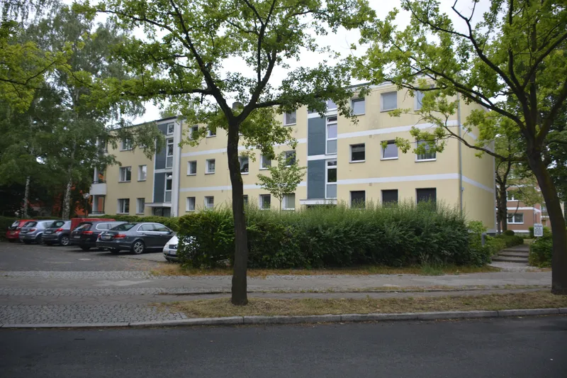 Wohnen mit Charakter: 2-Zimmer-Wohnung in Berlin-Zehlendorf — photo 1